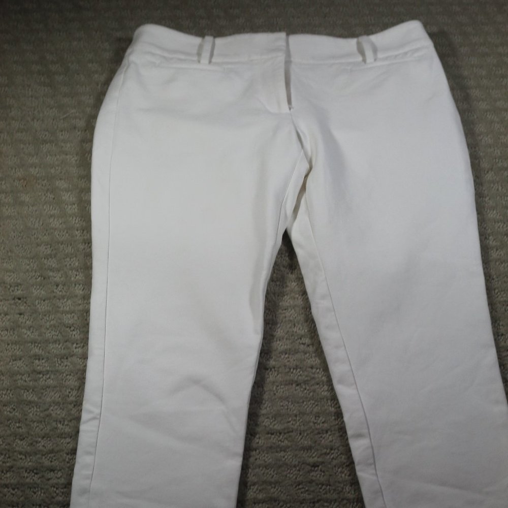 Loft Julie Size 2 Mid Rise Straight Leg Cuffed White Pants